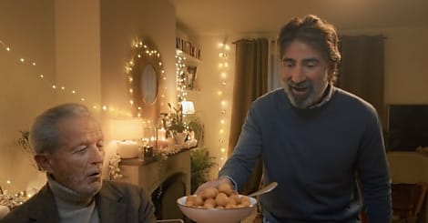 Carrefour se fait non pas 1 mais 4 films pour promouvoir sa gamme Extra à petits prix