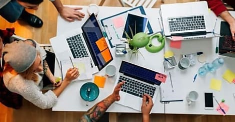 Digital Workplace : cinq leaders du collaboratif en VF
