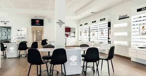 Optical Center s'installe en Irlande avec deux grands magasins
