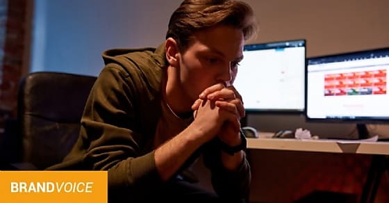 Développeurs web : et si le 'full remote' était un leurre ?