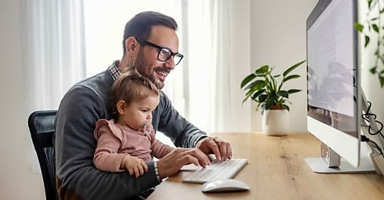 80 % des femmes assument les congés parentaux.